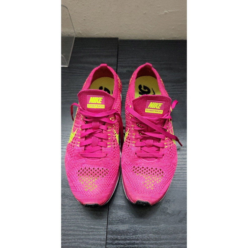 Nike Flyknit Racers